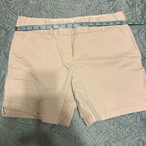 LOFT Women's Light Tan Shorts